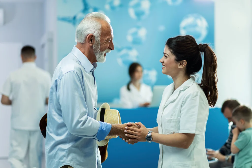 Saiba os 5 passos para captar mais pacientes para sua clínica. 2 Ofereça serviços de qualidade para seus pacientes